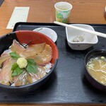 Ooarai Machi Gyokyou Kaachan No Mise - づけ丼定食