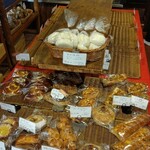 ブーランジュリー タカギ - スカスカ棚