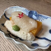 coctura桜井 - フワフワは出汁、白いのは湯葉のペースト