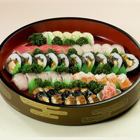 寿司盛り合わせ