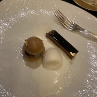 ガストロノミー ジョエル・ロブション - 