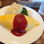 レストラン カタヤマ 東向島本店 - 昔ながらのオムライス。ケチャップライスがバター臭くなく、ケチャップも程よい。豚肉入りなのがまたいい。