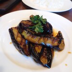 レストラン カタヤマ - ナス炒めが壁に貼ってあり思わず注文。頼んで良かった！トロトロうま〜