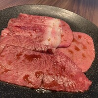 焼肉うしごろ 新宿三丁目店 - 