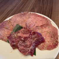 焼肉うしごろ 新宿三丁目店 - 