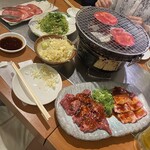 焼肉ホルモン ひなた屋 - 