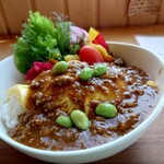 ファームレストラン野島さんち - オムキーマカレー 1,210円(税込)