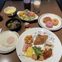 ブッフェアンドカフェ スロープサイドダイナー ザクロ -  ブッフェアンドカフェ スロープサイドダイナー ザクロ -