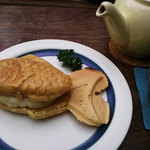 喫茶島々 - サーモンとクリームチーズとポテト（400円）