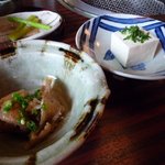 焼肉コースの豆腐と煮込み料理