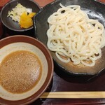 兎屋 - ごまだれうどん。