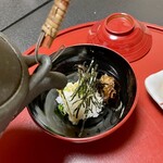 うなぎ料理 吉野屋 - いちじく茶でうなぎ茶漬け