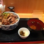 まぐろや相馬水産 本店 - ステーキ丼630円