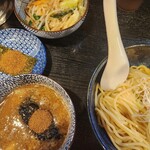 大勝軒 まるいち - 野菜つけ麺に魚粉のオプション