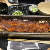 うなぎ四代目菊川 東京駅黒塀横丁店 - 