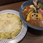 札幌スープカレーJACK 新町店 - チキンベジカレー×ライスにチーズのせ