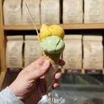 リトルナップコーヒースタンド - アイスクリームダブル
ローストピスタチオ
マンゴー&パッションフルーツ
