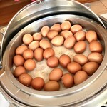 FLC ラグジュアリー リゾート クイニョン - ゆで玉子、かの国の方がお持ち帰りしてましたw