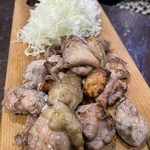 とりや なんじゃこりゃ - お得なもも肉むね肉のミックス焼