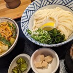 自家製おうどん 三拍子 - 