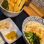 自家製おうどん 三拍子 - 