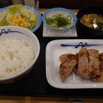 松屋 - 肉厚豚焼肉定食