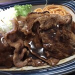 かつれっと - 焼肉は3枚。香ばしい濃いめのタレが最高です！