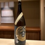 多仁本 - 落ち着いた、七本槍の「渡船」でようやくの終焉。
      飲み過ぎて、こちらは、なんとなく美味しかった、という記憶しかありません(^^)