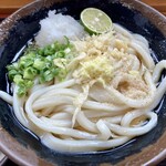 古奈や - ぶっかけ冷（大）370円。おろし、すだち付き。ネギ、天かす、しょうがはセルフ。麺はモチモチ、コシあり。美味しい