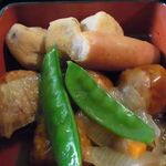 リリカル - 本日の日替わりランチ『肉団子とがんもの煮物』５００円