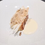 Florilege - 千切り根セロリ、根セロリのソース、根セロリ尽くし。ミルフィーユ仕立てというと層を剥がしながら食べることが多い私は、ついつい剥がしそうになったけど。そこはやはり、せっかくだから合わせて楽しみました☆