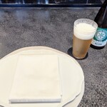 Florilege - まだこちらでビールいただいたことがなかったので気になりお話伺ったところ移転して新しいクラフトビールに変わったとのお話とおいしそうな印象受けたのでお願いしてみました。結果美味しかった～早く飲んでしまう位