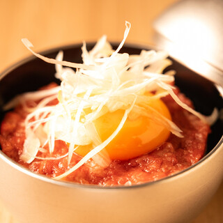 【生肉取り扱い認定店・許可済】ユッケ・牛刺し