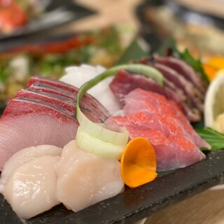 [Specialty] Fresh sashimi purchased directly every morning