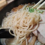 札幌飛燕 - 麺のアップ