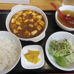 チャイナダイニング 龍 - ご飯少なめ　麻婆豆腐定食　680円