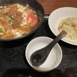 中国料理 味道 - 牛肉刀削麺セット　980円