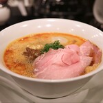 創作麺工房 鳴龍 - 料理写真:チャーシューと味玉トッピング