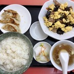 長陽 - 玉子キクラゲ炒め＋餃子定食