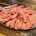 焼肉ホルモン まんのや - 