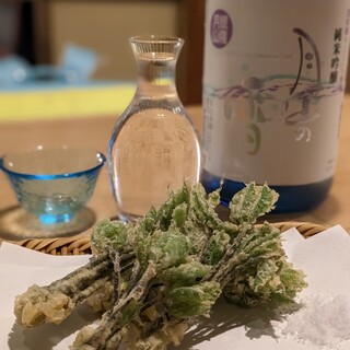 山形地酒、日替わり15種以上。今日の一杯をご一緒に。