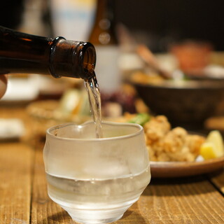 山形日本酒を日替わりで15種類ほど揃えています。