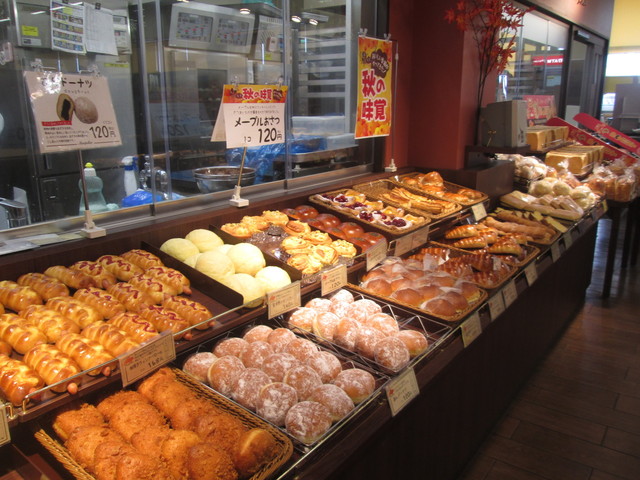 モンペリエ 石巻中里店 - 石巻（パン）の写真