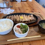 ひこま豚食堂＆精肉店 Boodeli - トンテキです。