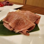 焼肉 梨久 - サーロイン握り