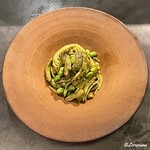 カーサ・デル・チーボ - 馬のトリッパと毛豆のジェノヴェーゼのスパゲッティ