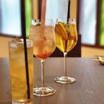 THE KASUGA - 左→ 神社エール・苺スカッシュ・柑橘ダージリン