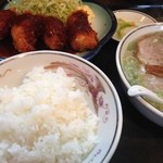 カンカンサッポロラーメン - チキンカツ定食