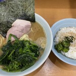 横浜らーめん 武蔵家 綾瀬店 - 