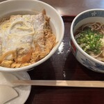 Yotsugiya - カツ丼＋そばセット